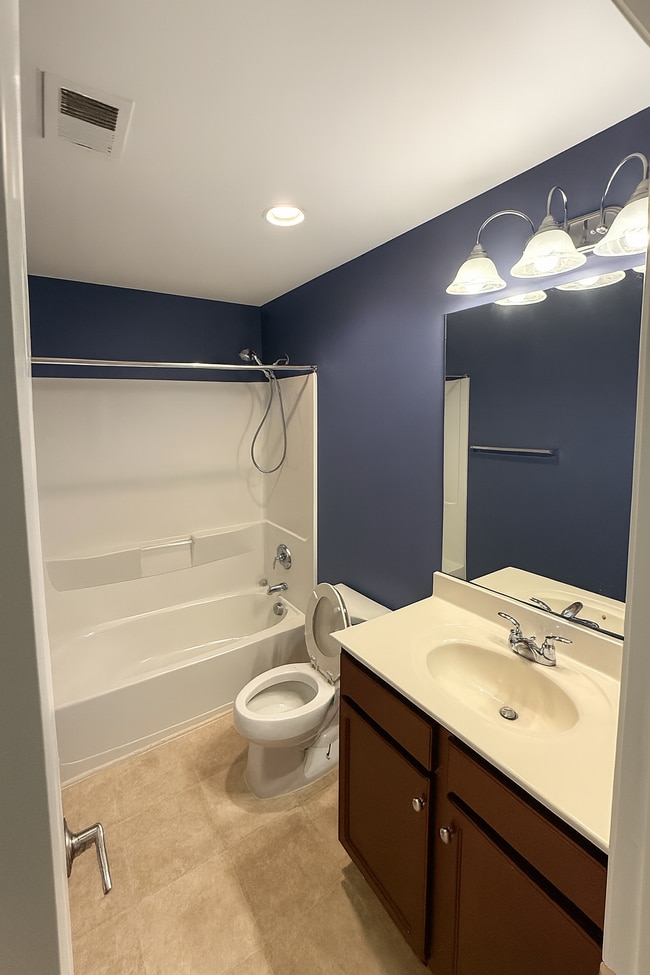 23201 Foxglove St in California, MD - Building Photo - Building Photo