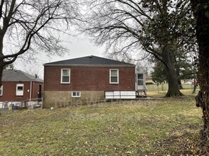 2139 Kappel Dr in St. Louis, MO - Building Photo - Building Photo
