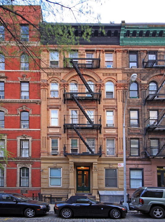 West Village in New York, NY - Building Photo