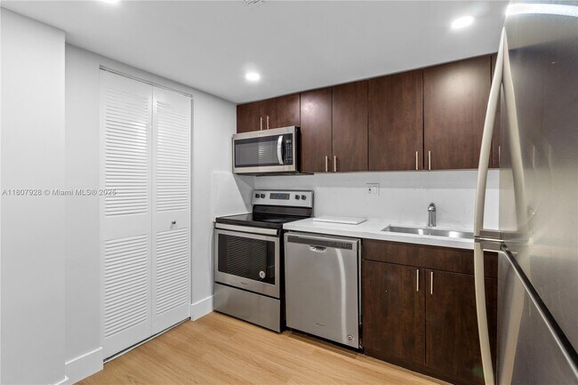 property at 7900 Colony Cir S
