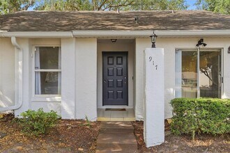 917 Pebble Creek Cir in Orlando, FL - Building Photo - Building Photo