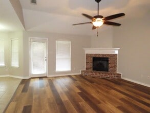 11278 Twin Spires Dr in Flint, TX - Building Photo - Building Photo