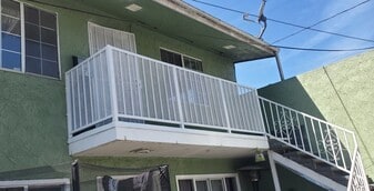 11749 4th Ave, Unit 4 in Lynwood, CA - Building Photo