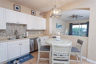 9601 Spanish Moss Way in Bonita Springs, FL - Building Photo - Building Photo