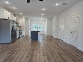 987 N Crater Ave in Fayetteville, AR - Building Photo - Building Photo