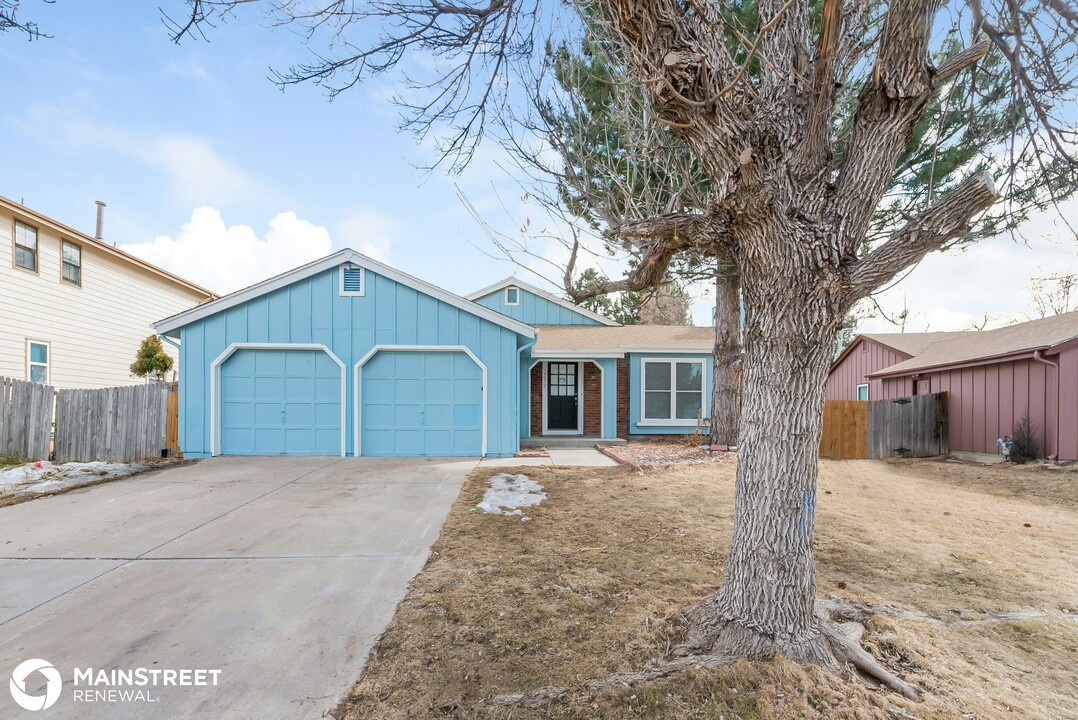 19272 E Chaffee Pl in Denver, CO - Building Photo