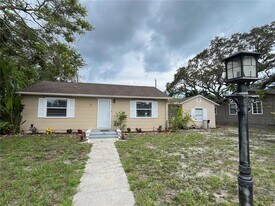 4616 5th Ave N in St. Petersburg, FL - Building Photo