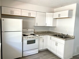 Courtyard Apartments in Colorado Springs, CO - Building Photo