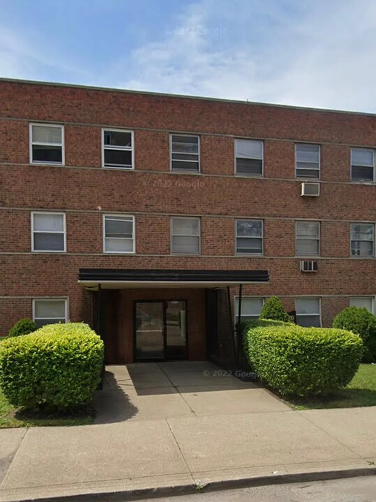 2812 E 130th St-Unit -302 in Cleveland, OH - Building Photo