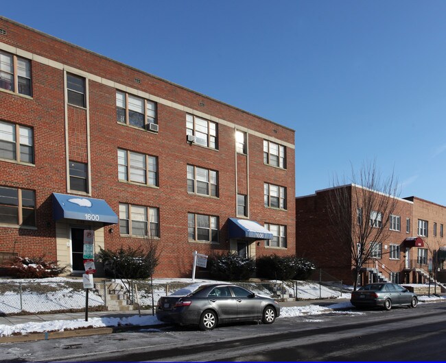 1606 Independence Avenue in Washington, DC - Foto de edificio - Building Photo