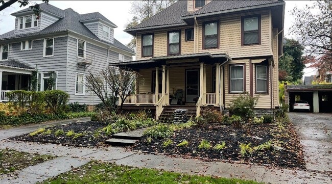 property at 21.5 Thayer St