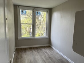 203 Yale Ave E in Winnipeg, MB - Building Photo - Building Photo