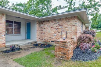 2314 Rockyglen Dr in Dallas, TX - Building Photo - Building Photo
