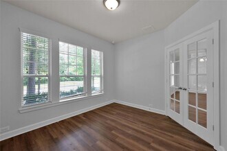 90 W Montfair Blvd in Spring, TX - Building Photo - Building Photo