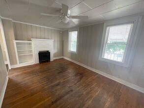 2012 Sanguinet St in Fort Worth, TX - Building Photo - Building Photo
