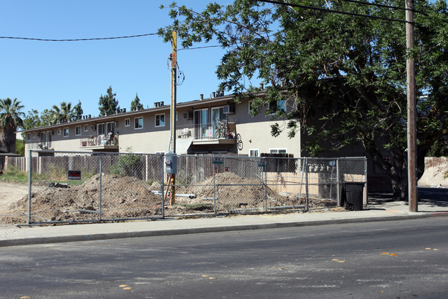 168 E Granger Ave in Modesto, CA - Building Photo - Building Photo