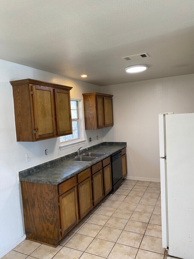 1501 E Thomas St, Unit 1503 in Sherman, TX - Building Photo - Building Photo