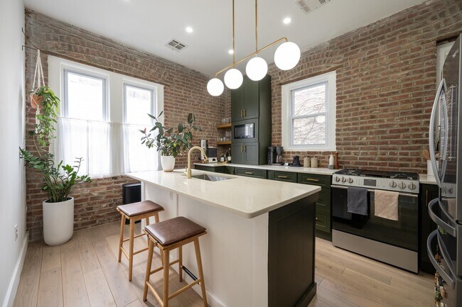 property at 121 Clifton Pl