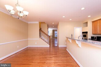 1206 Maple Grove Ln in Rockville, MD - Building Photo - Building Photo