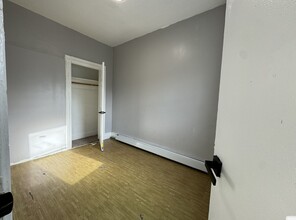 9 Rose Ave, Unit 2 in Jersey City, NJ - Building Photo - Building Photo