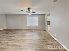 6214 Meandering Trail in Converse, TX - Building Photo - Building Photo