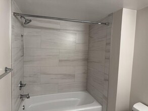 122 Weybridge Cir in Royal Palm Beach, FL - Building Photo - Building Photo