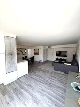 17011 N Bay Rd, Unit 814 in Sunny Isles Beach, FL - Building Photo - Building Photo