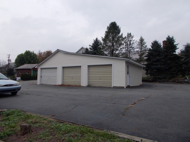 797 Gravel Pike in Palm, PA - Building Photo - Other