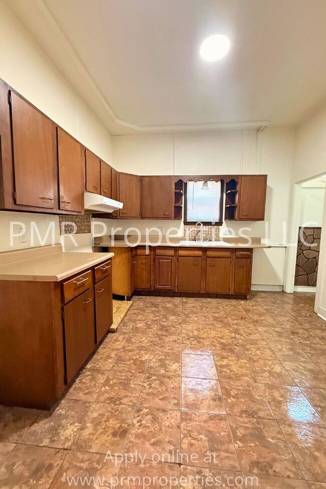 122 Platner St in Council Bluffs, IA - Building Photo - Building Photo