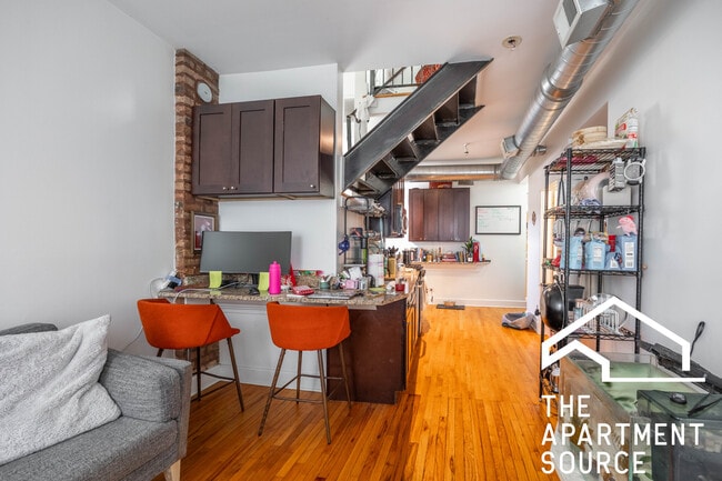 1653 S Throop St, Unit 3W