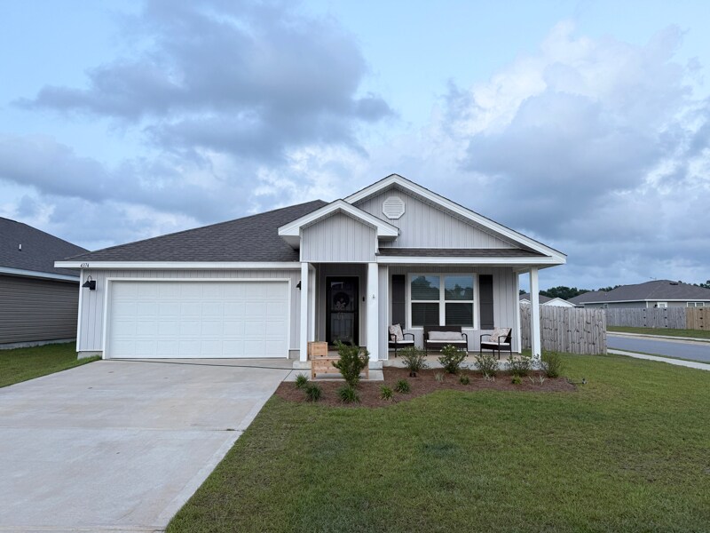 4374 Redbay Ct in Pace, FL - Building Photo