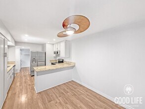 7864 Camino Aguila in San Diego, CA - Building Photo - Building Photo