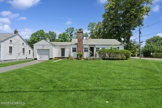565 Prospect Ave in Little Silver, NJ - Building Photo - Building Photo