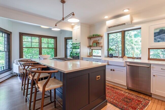 7 Emily Ln in Gloucester, MA - Building Photo - Building Photo