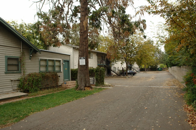 724 W 2nd Ave in Chico, CA - Building Photo - Building Photo