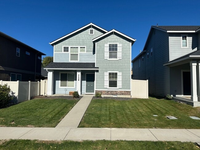 property at 1124 W Parkstone St