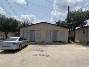 2803 Okane St in Laredo, TX - Building Photo - Building Photo