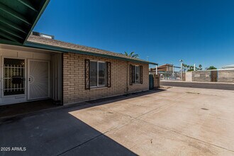 1905 E Cairo Dr in Tempe, AZ - Building Photo - Building Photo