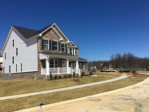 14820 Saddle Creek Drive, Unit Bedroom #6 (4th Floor) in Burtonsville, MD - Building Photo - Building Photo