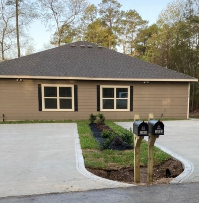 15685 Pecan Dr
