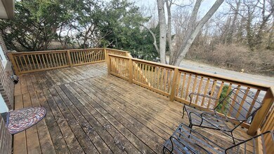 400 N Third Ave in La Grange, KY - Foto de edificio - Building Photo