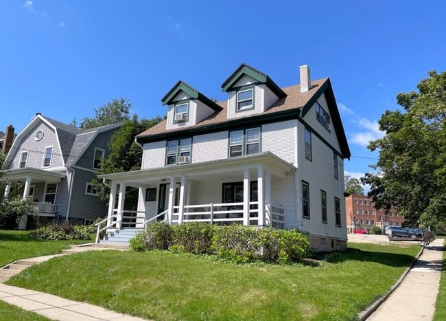 property at 1702 Madison St