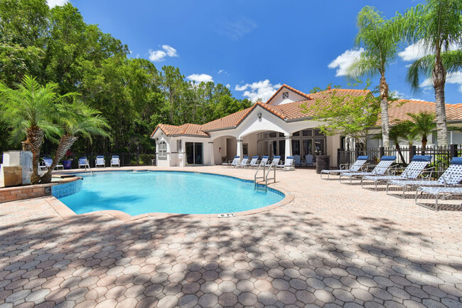 Portofino Apartments in Tampa, FL - Foto de edificio - Building Photo