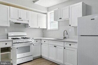 2821 Rosehill St in Philadelphia, PA - Building Photo - Building Photo