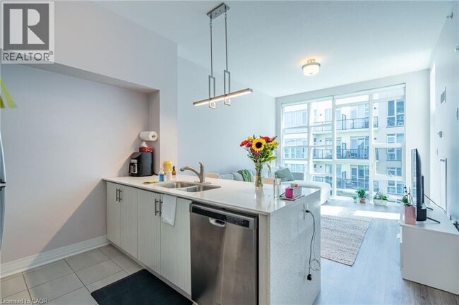 property at 10 Concord Pl