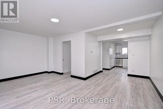 528 Sunnydale Pl in Waterloo, ON - Building Photo - Building Photo