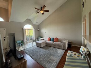 2765 Mable Ln in Lexington, KY - Foto de edificio - Building Photo