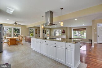 13160 Ruby Lace Ct in Herndon, VA - Building Photo - Building Photo
