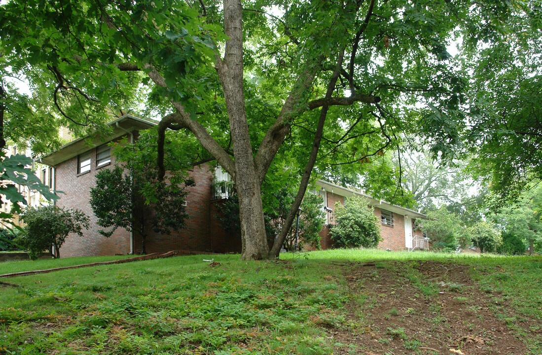 Idlewild Gardens in Birmingham, AL - Building Photo