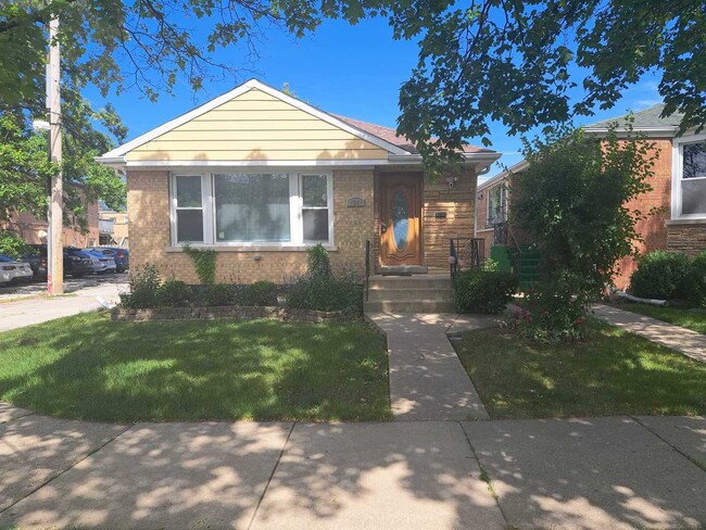 property at 6341 N Springfield Ave